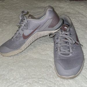 NIKE METCON 4 XD SNEAKERS